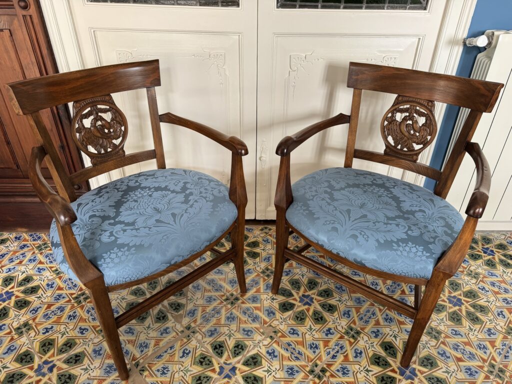 sillas tapicería azul